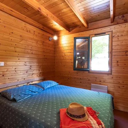 Camping Le Lac Des Sapins Cublize Extérieur photo